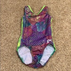 Shiny v-neck GK leotard